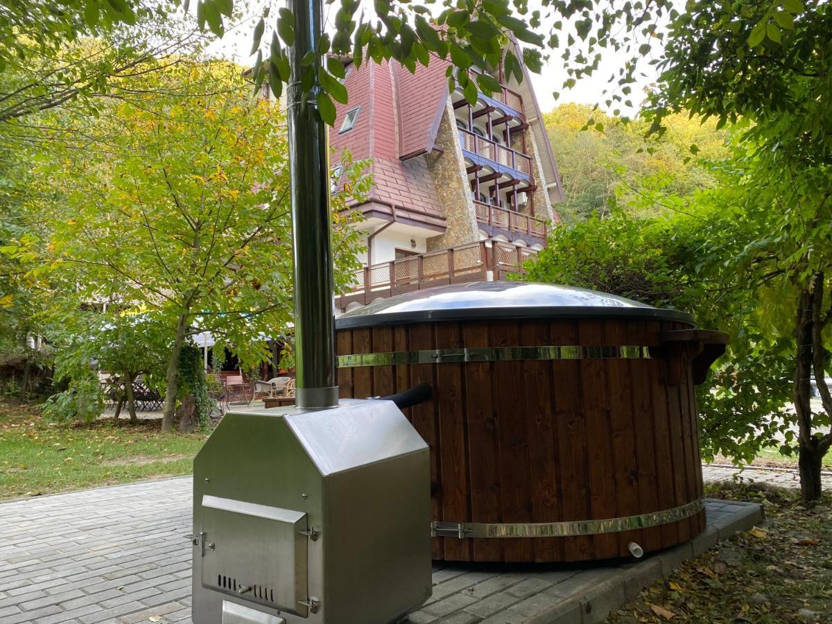 Pension Casa Vanatorilor Baile Olanesti Exterior foto